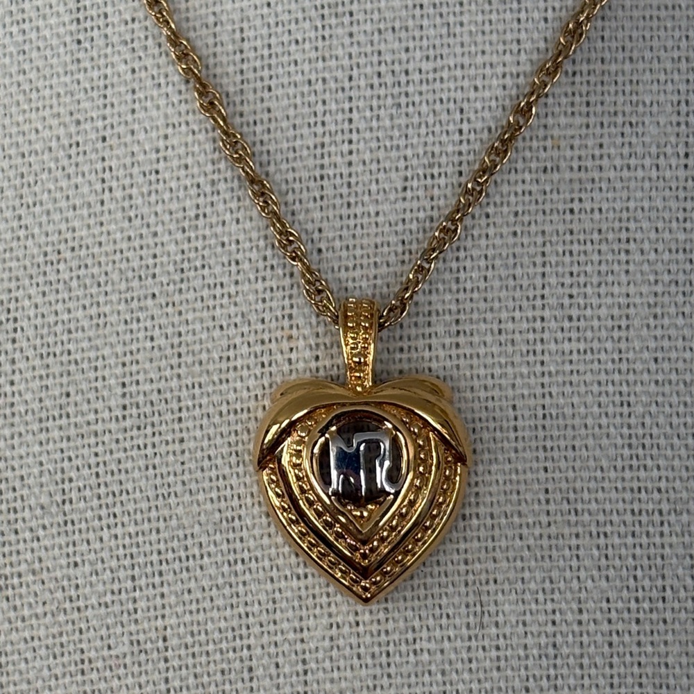 Nina Ricci Gold Plated Two Tone Heart Logo Pendant Necklace Rope Chain 15-17" - Picture 2 of 11